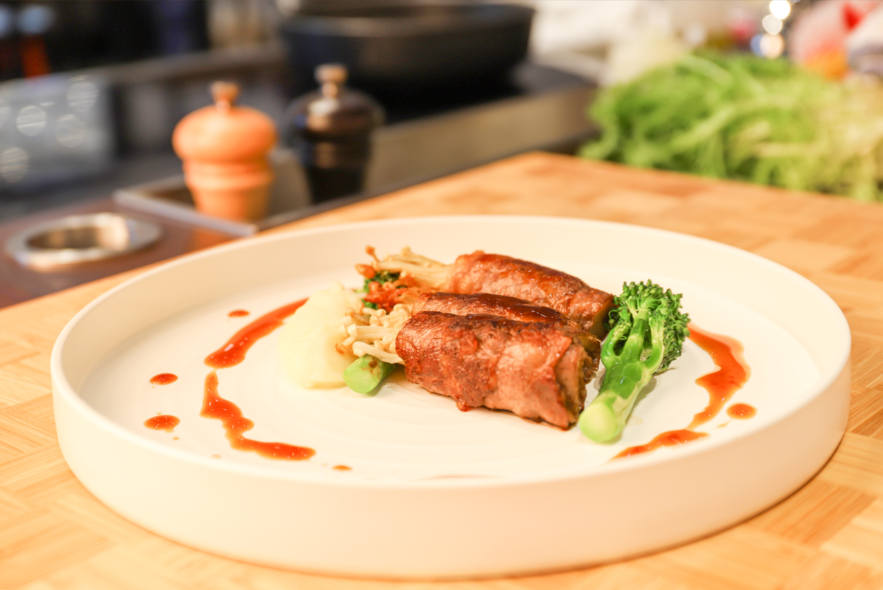 Wagyu Striploin Rolls with Enoki Mushroom - Swiss Butchery - 上海阿儒可食品商贸有限公司